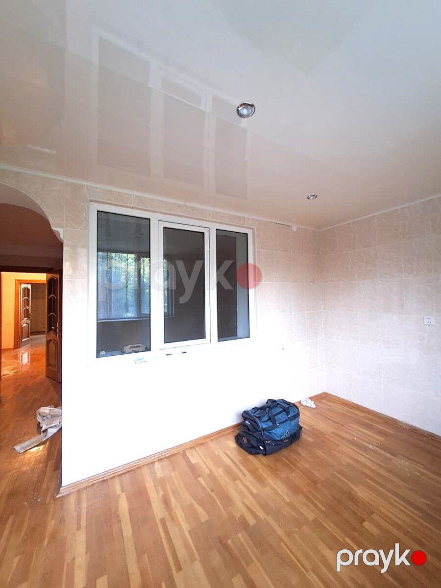 Satılır 2 otaqlı köhnə tikili 85 m² — Mənzil, Bakı (9)