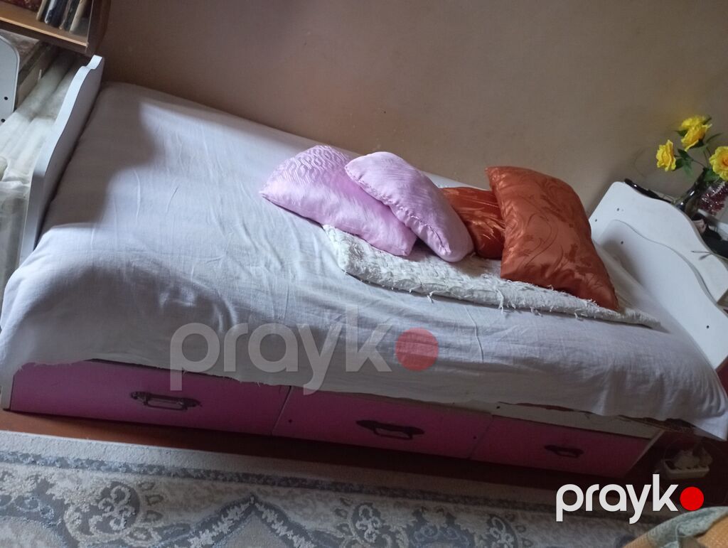 Tək nəfərlik çarpayı – altı çekmecəli ünvan Əmircan - Ölçü: təxminən — Yataqlar, Bakı (2)