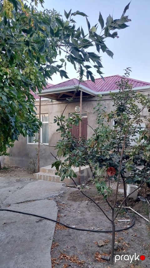 100 kv. m, 3 otaqlı, Telefon, Qaz, İşıq — Bakı