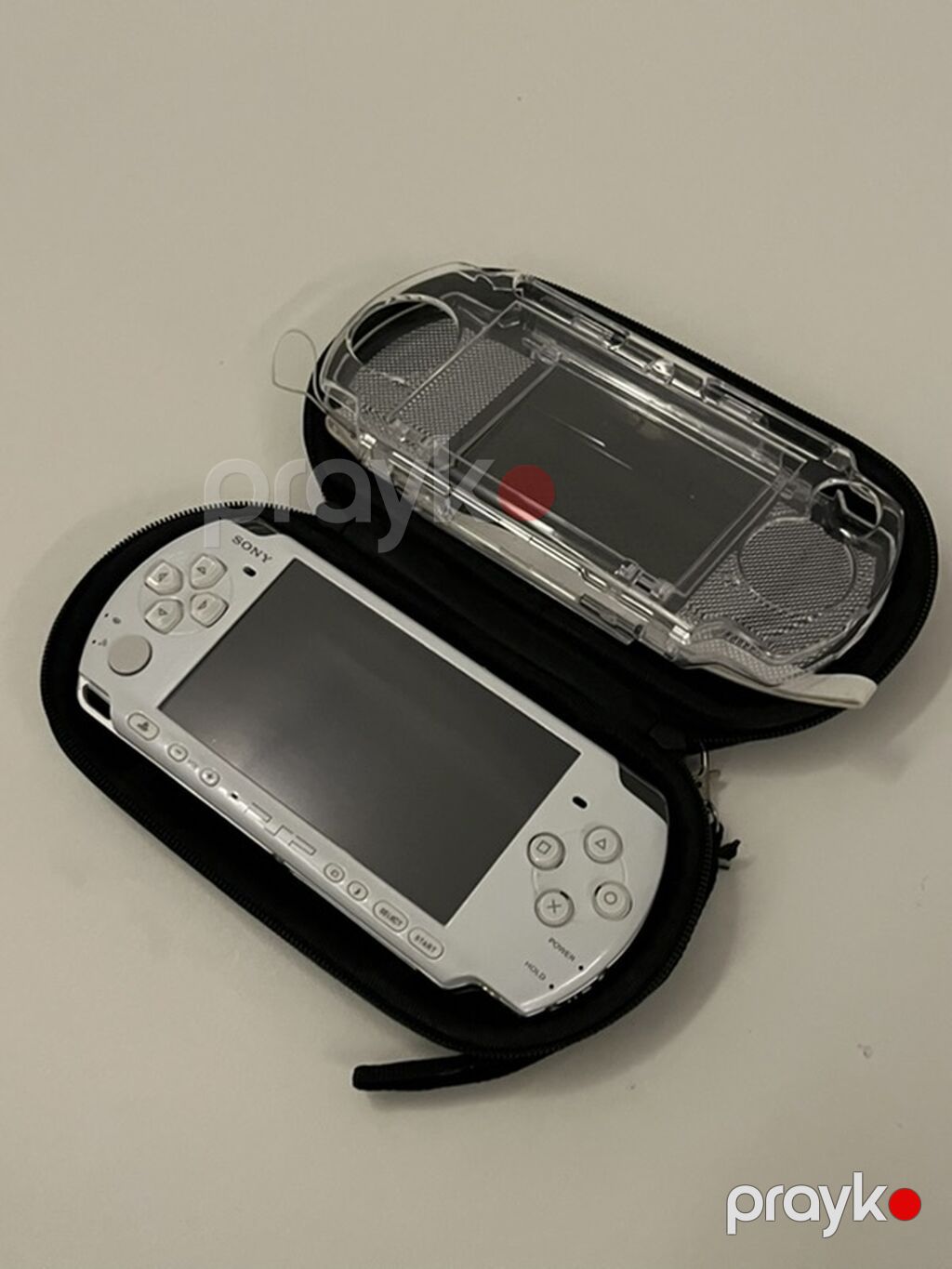 Sony PSP 3000 (PlayStation Portable) – ağ rəng Tərtəmizdir, üzərində — Portativ oyun konsoləri, Bakı (5)