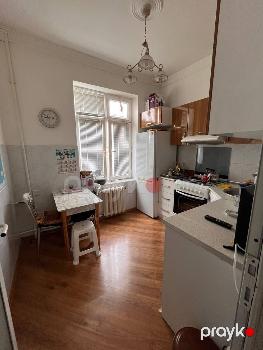 Satılır 2 otaqlı köhnə tikili 61 m² — Mənzil, Bakı (6)