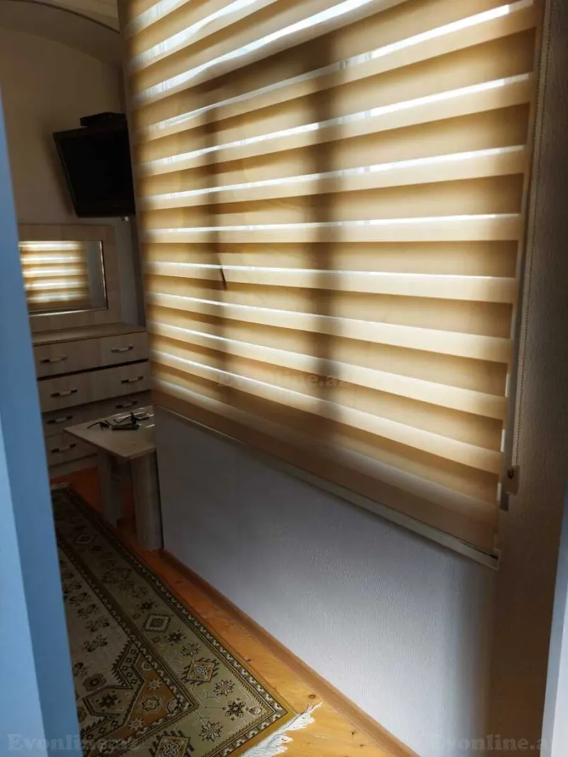 Satılır 3 otaqlı Mənzil Köhnə tikili 45 m² Bakı, Səbail r — Bakı