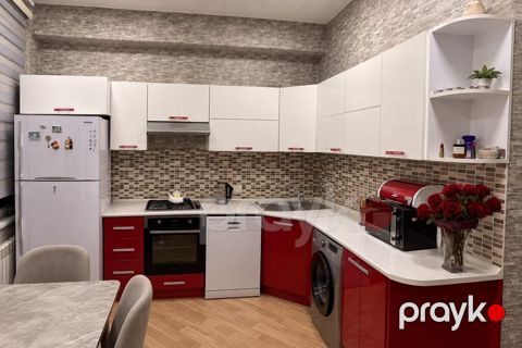 Metbex mebeli. 250azn. ölcü 220/2m.tecili evden cixmalidir. Üzerinde — Mehdiabad