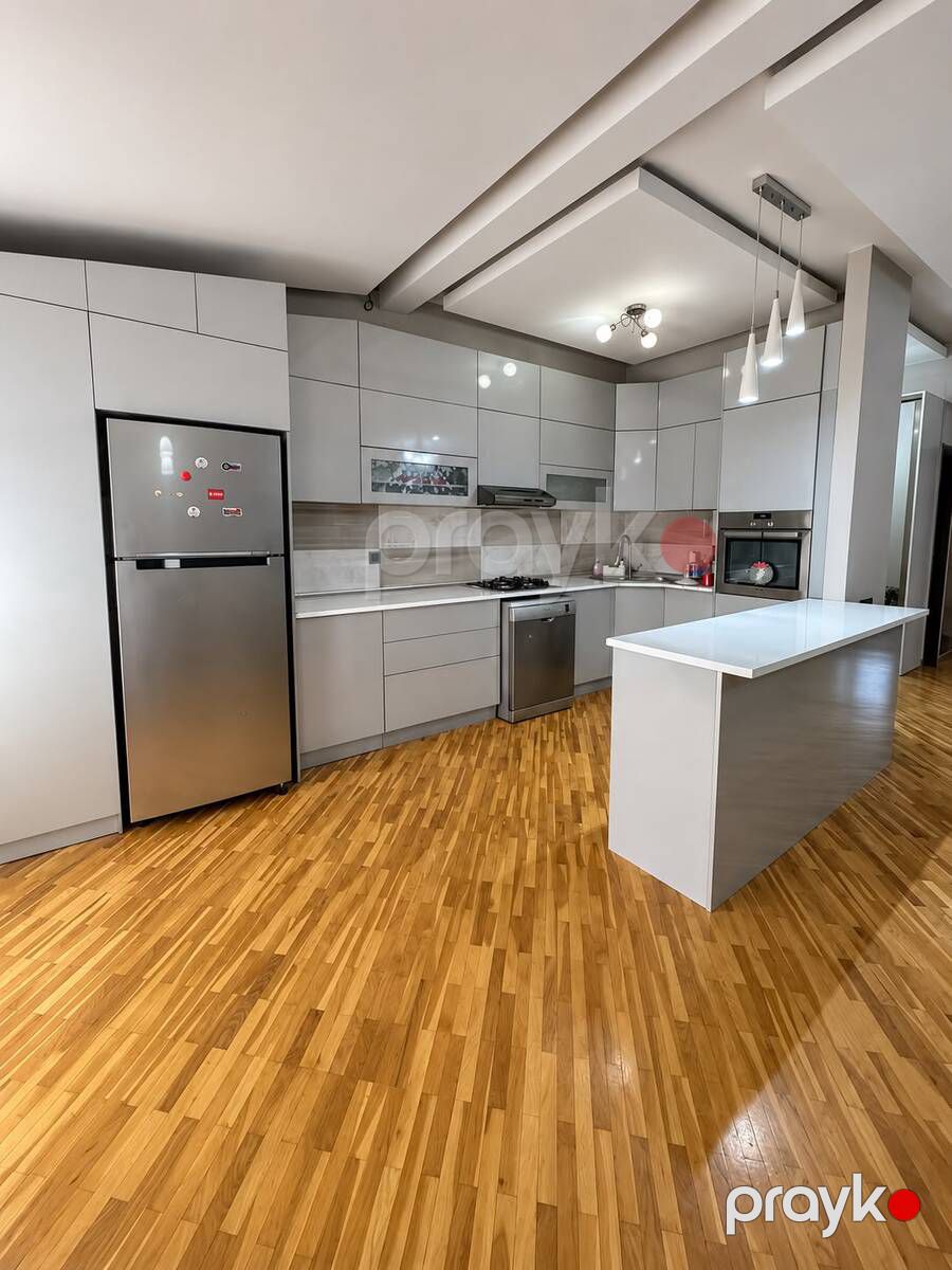 İcarəyə verilir 2 otaqlı köhnə tikili 81 m² — Mənzil, Bakı (6)
