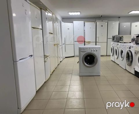 Paltaryuyan Indesit — Bakı