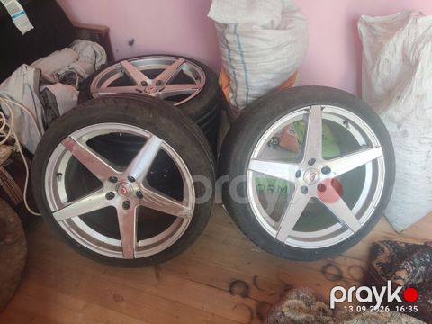 Vossen disctəkər Kruz üçün gözəl seçimdir.Normal vəziyyətdədir.Şinin — Sabirabad