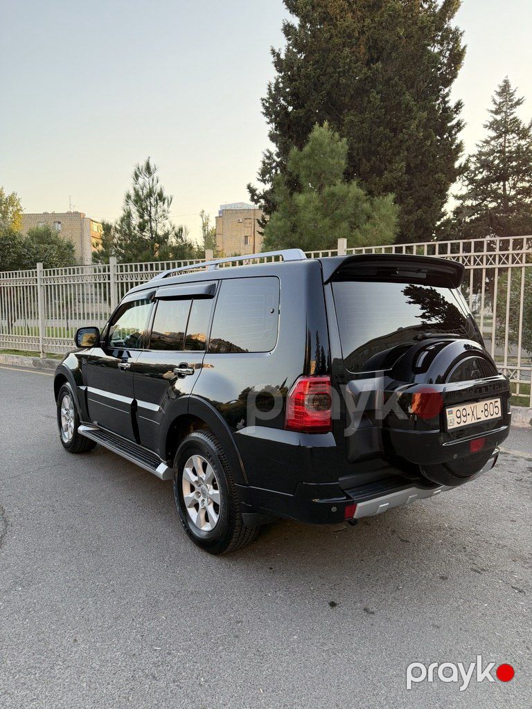 Mitsubishi Pajero, 3.5 L, 2011 il, 228 000 km — Avtomobillər, Bakı (4)