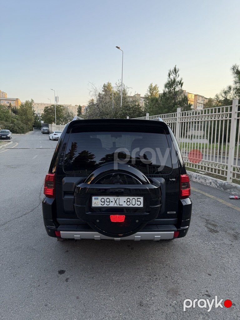 Mitsubishi Pajero, 3.5 L, 2011 il, 228 000 km — Avtomobillər, Bakı (12)