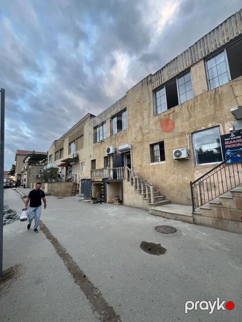 6- mikrorayon, Nəsimi metrosu 246 saylı liseylə üznəüz birinci — Bakı