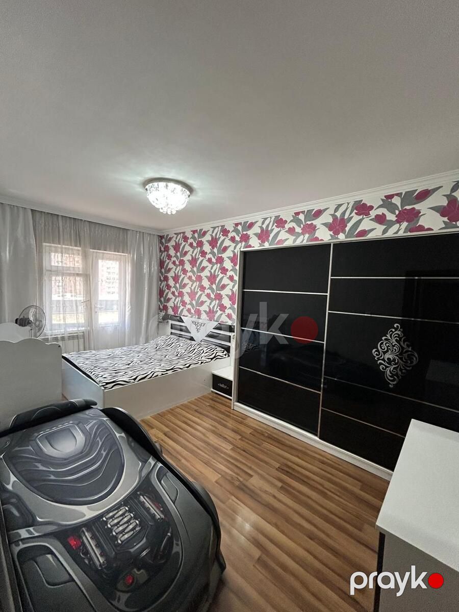 Satılır 4 otaqlı köhnə tikili 110 m² — Mənzil, Bakı (3)