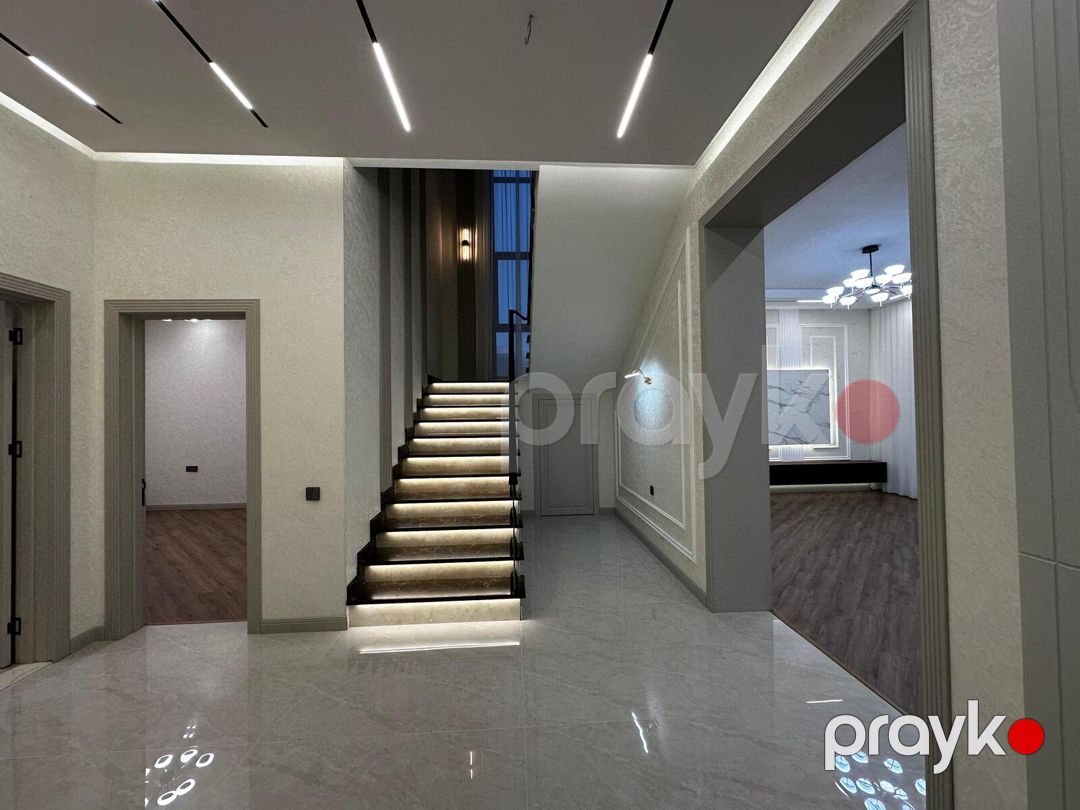 Satılır 5 otaqlı həyət evi/bağ evi 200 m² — Ev, villa, Bakı (8)