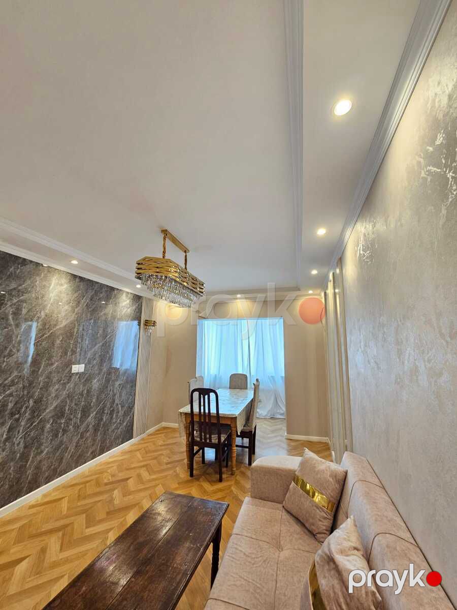 Satılır 4 otaqlı köhnə tikili 120 m² — Mənzil, Bakı (2)