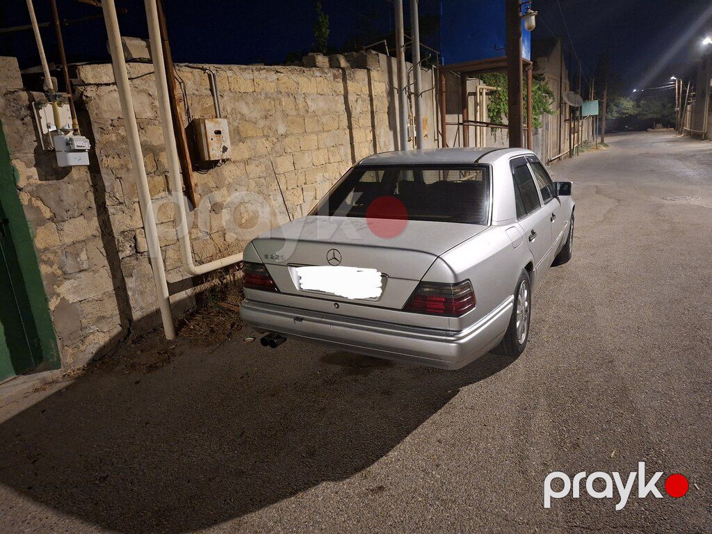 Mercedes 220 E, 2.2 L, 1993 il, 426 000 km — Avtomobillər, Bakı (2)
