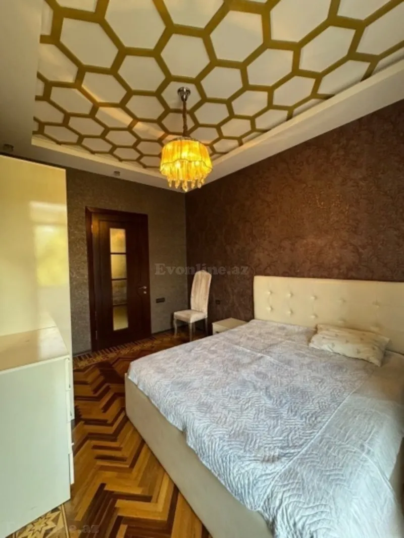 Satılır 2 otaqlı Mənzil Köhnə tikili 70 m² Bakı, Yasamal r., Elmlər Akademiyası m — Mənzil, Bakı (4)