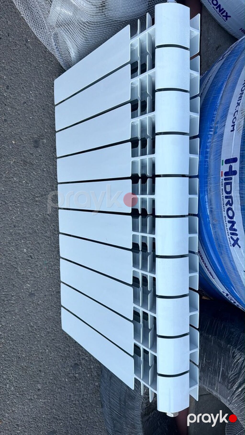 Çox az işlənib yeni kimidir bağlantıları üzərindədir bircə — Radiatorlar, Bakı (4)