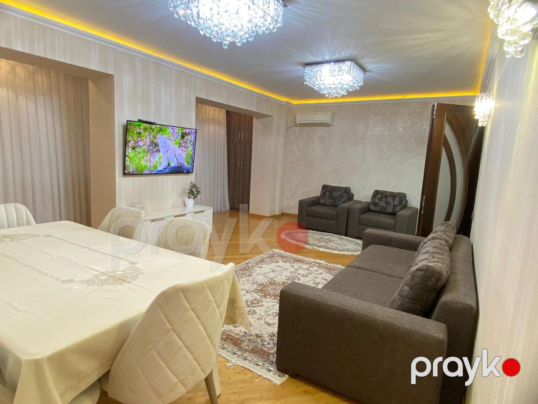 Satılır 3 otaqlı köhnə tikili 115 m² — Mənzil, Bakı (2)