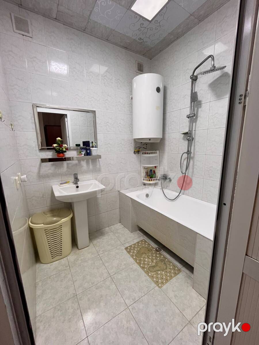 Satılır 2 otaqlı köhnə tikili 61 m² — Mənzil, Bakı (8)