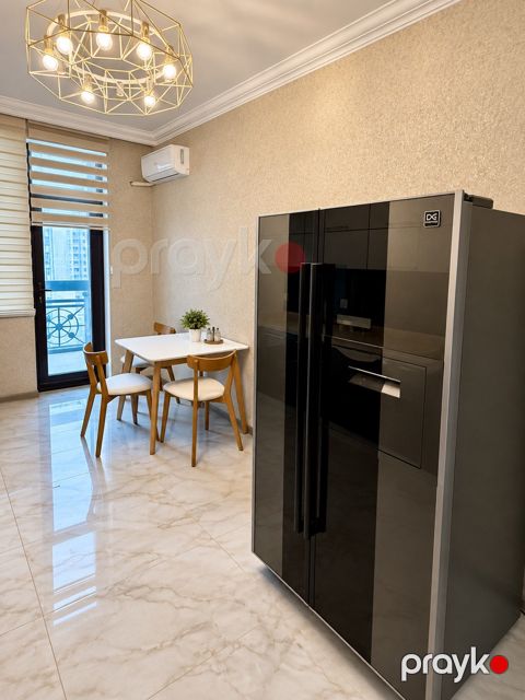 Satılır 4 otaqlı yeni tikili 190 m² — Bakı