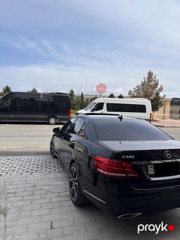 Mercedes E 220, 2.1 L, 2015 il, 104 000 km — Avtomobillər, Bakı (5)