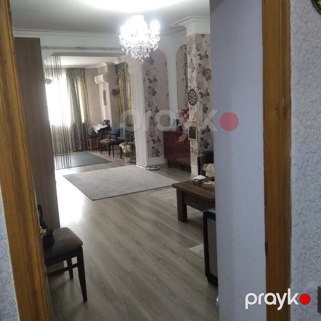 Satılır 2 otaqlı köhnə tikili 70 m² — Mənzil, Bakı (2)