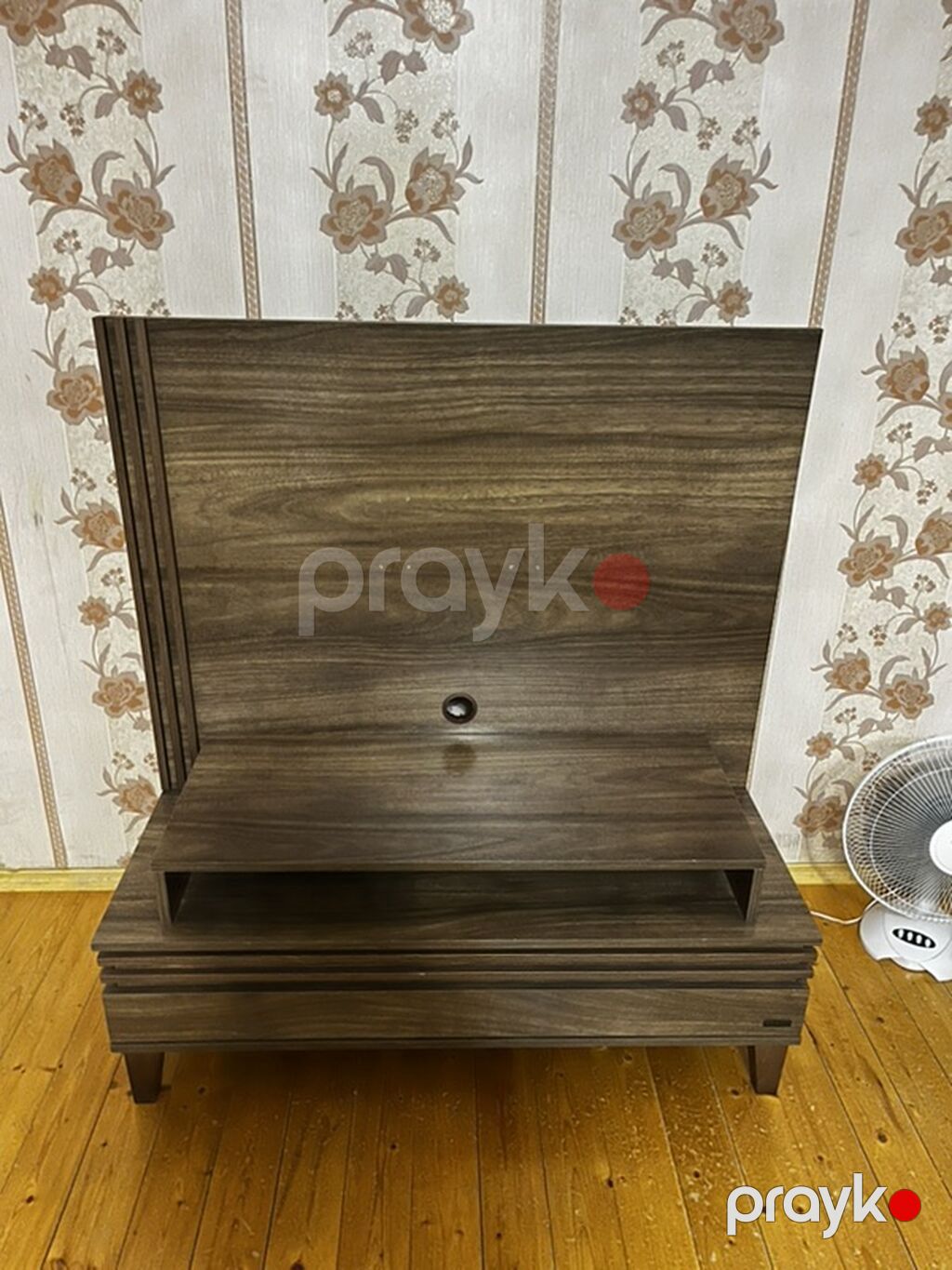 Mebel dəsti – vitrin şkaf və TV stend - Material: ağac teksturalı — Qonaq otağı üçün, Gəncə (3)