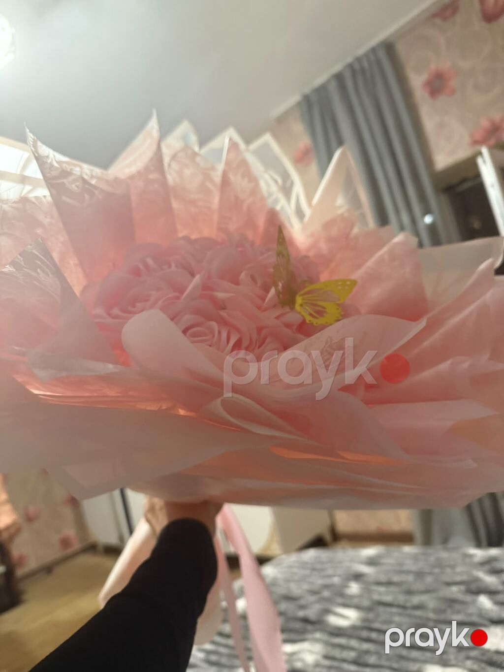 Zərif çəhrayı güllərdən ibarət bəzəkli buket - Rəng: pastel çəhrayı — Çiçəklər, Bakı (3)
