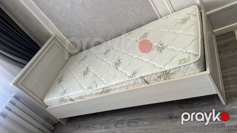 İşlənmiş, Təknəfərlik çarpayı, Bazasız, Matras ilə, Siyirməsiz — Digah