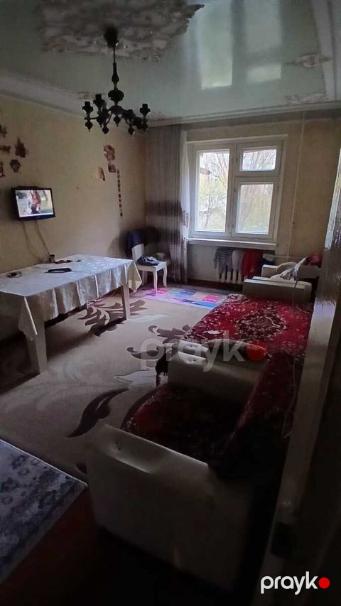 Satılır 3 otaqlı köhnə tikili 85 m² — Bakı