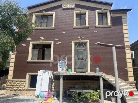 Satılır 8 otaqlı həyət evi/bağ evi 270 m² — Bakı