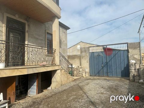 Satılır 4 otaqlı həyət evi/bağ evi 200 m² — Bakı