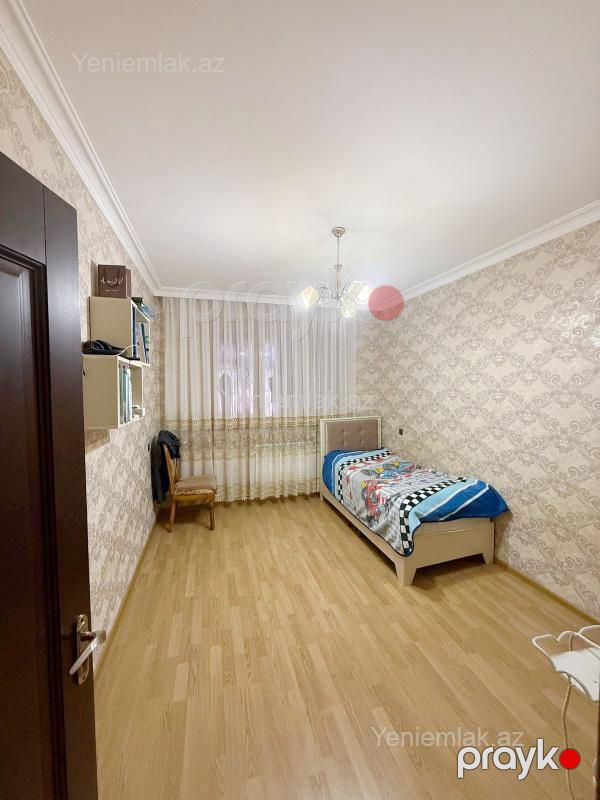 Satılır 4 otaqlı Bina evi menzil (Köhnə tikili), 110 m², 9-cu mikrorayon — Mənzil, Sumqayıt (9)