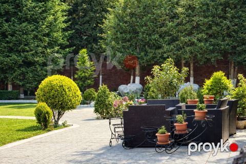 Satılır 9 otaqlı həyət evi/bağ evi 600 m² — Bakı