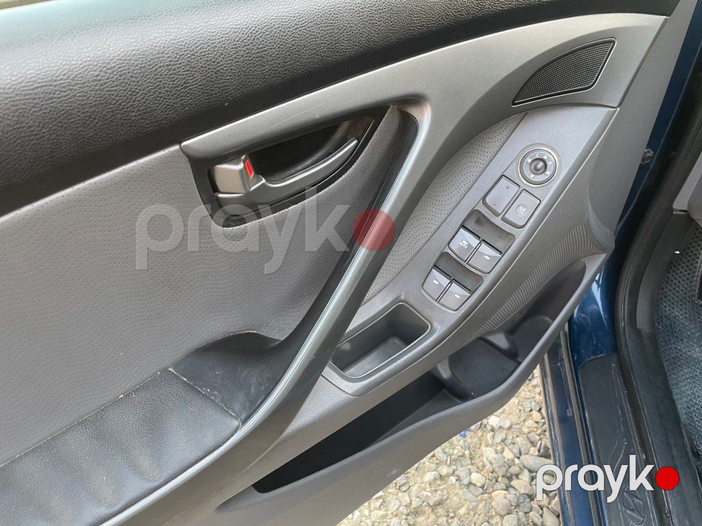 Hyundai Elantra, 1.8 L, 2013 il, 300 947 km — Avtomobillər, Bakı (4)