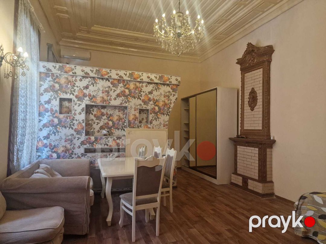 Satılır 2 otaqlı köhnə tikili 56 m² — Mənzil, Bakı (2)