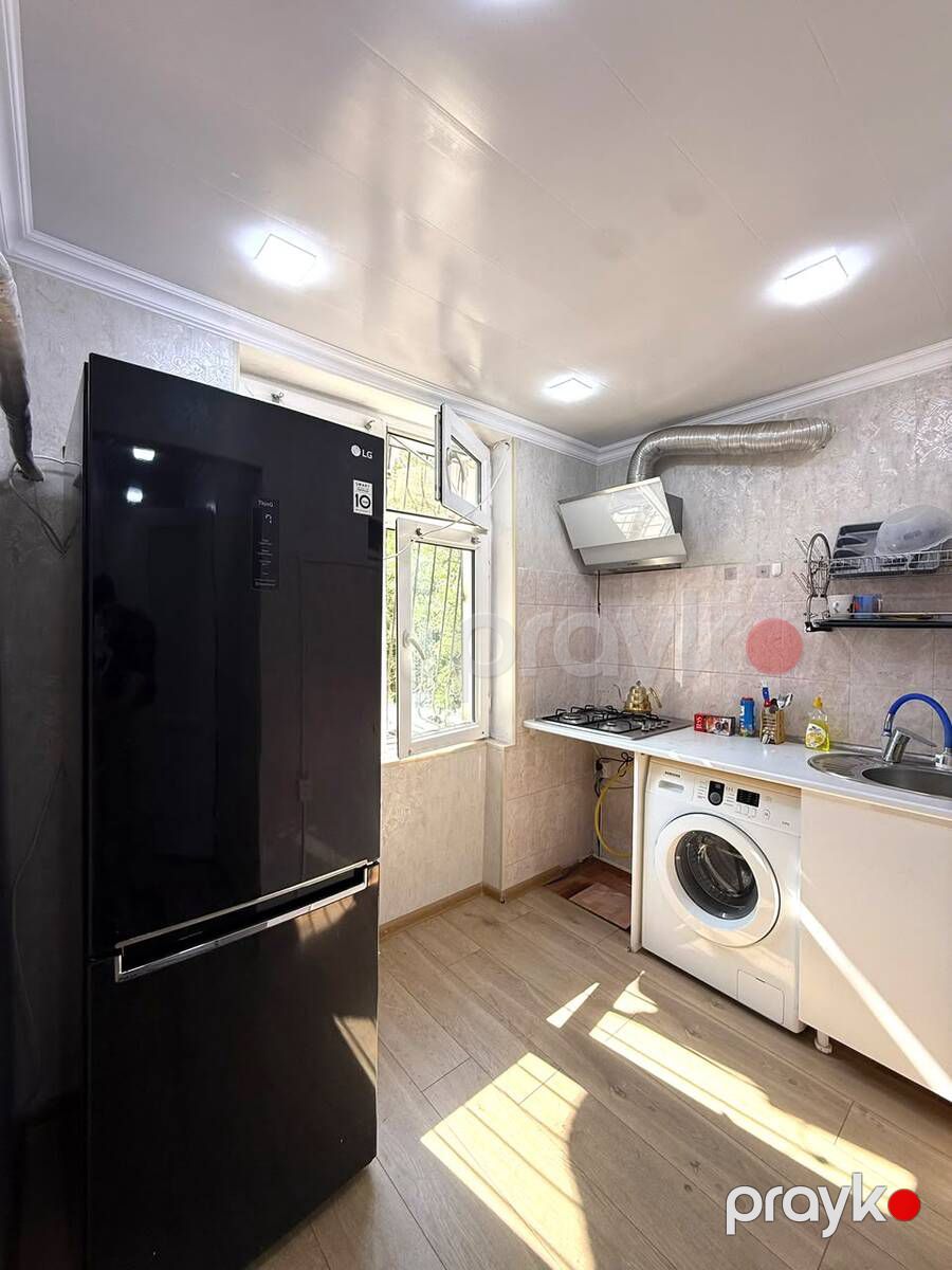 Satılır 2 otaqlı köhnə tikili 65 m² — Mənzil, Bakı (10)