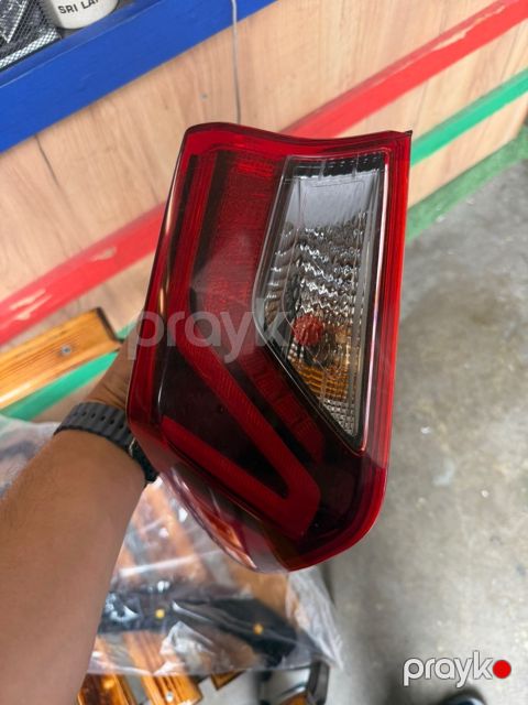 Kia K5 arxa stopu — Bakı