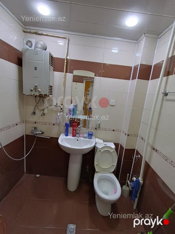 Satılır 4 otaqlı Bina evi menzil (Köhnə tikili), 80 m², 1-ci mikrorayon — Mənzil, Sumqayıt (8)
