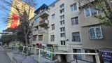 Satılır 3 otaqlı köhnə tikili 65 m² — Abbas
