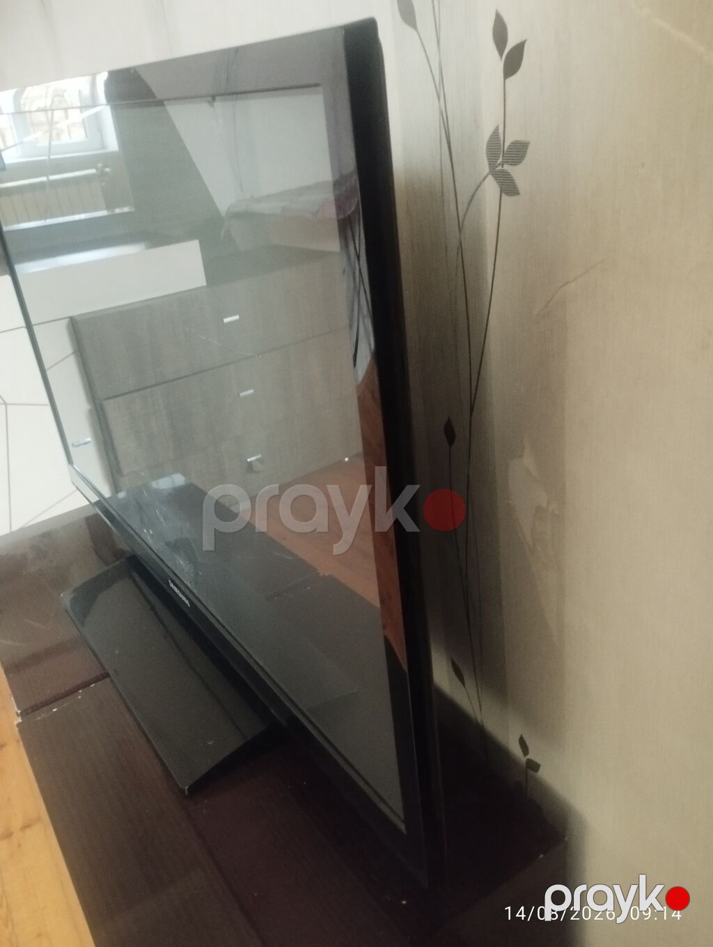 Samsung LCD televizor (ekran qirigi ilə) 107 ekran şəkildə göründüyü — Televizorlar, Bakı (3)