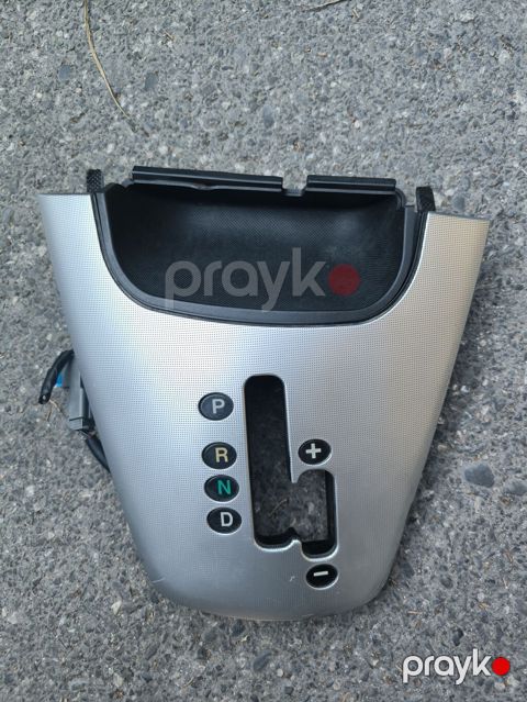 Hyundai Tucson 2004-2009 Avtomat sürətlər qutusunun salan paneli — Bakı