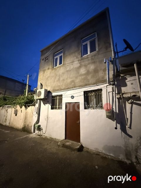 104 kv. m, 6 otaqlı — Bakı