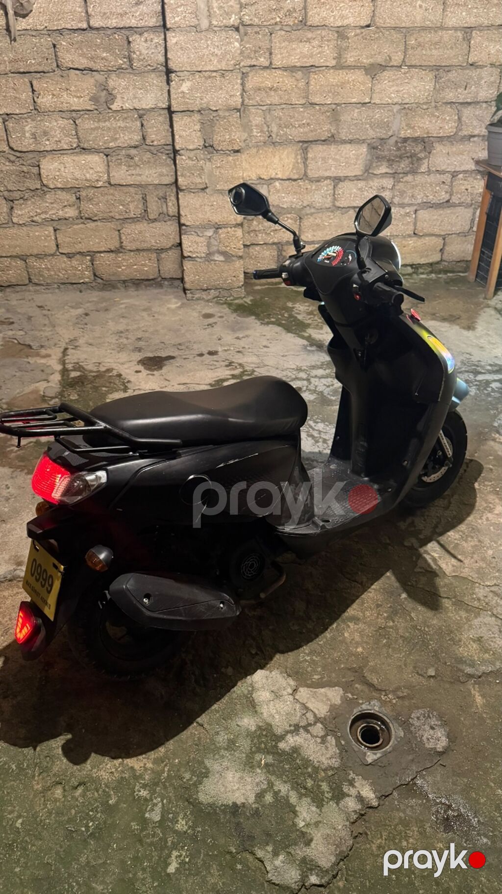 Şəhərdaxili rahat hərəkət üçün kompakt moped satılır alıcıya üzbəüz — Mopedlər və skuterlər, Bakı (3)