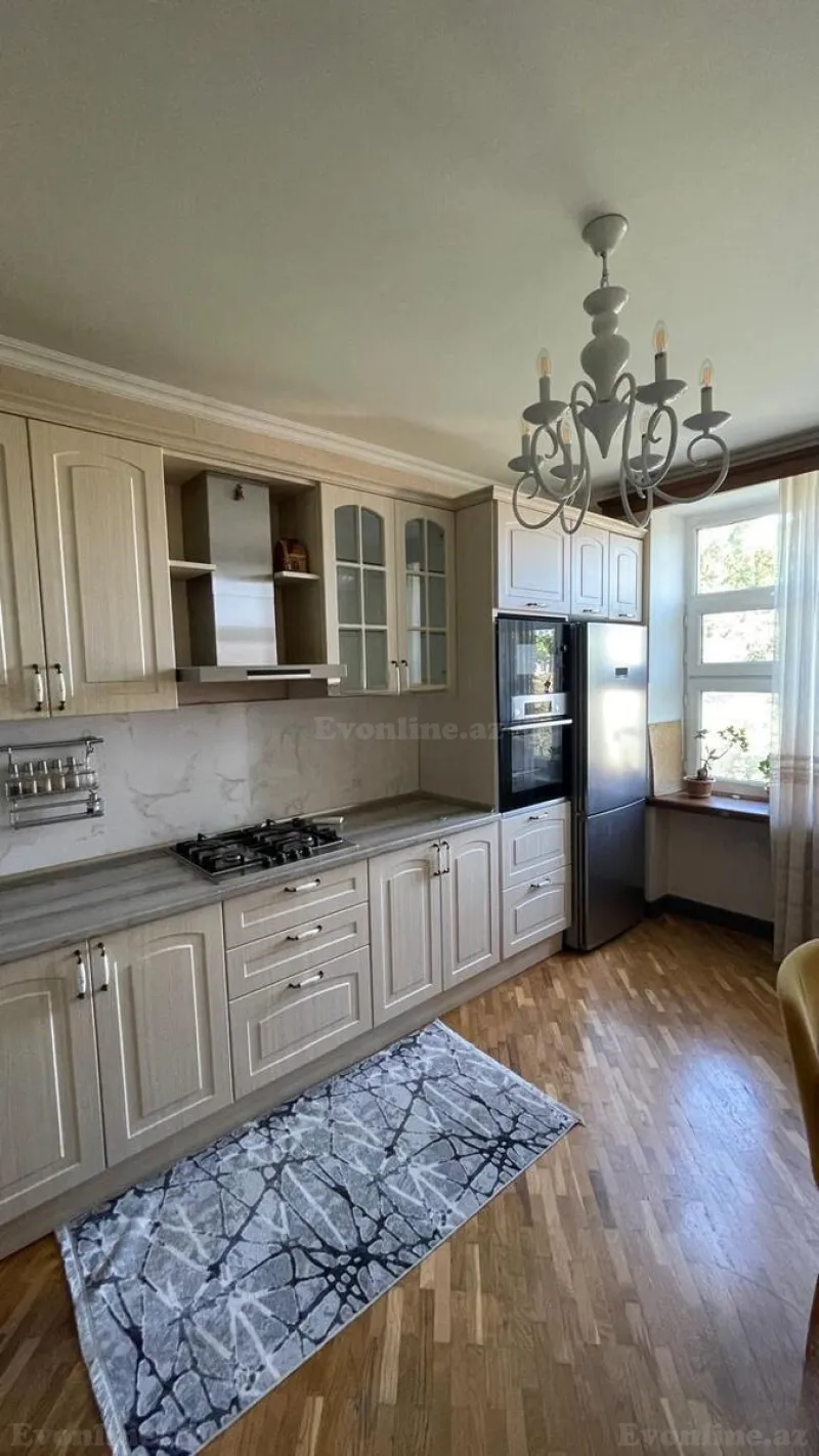 Kirayə verilir 3 otaqlı Mənzil Köhnə tikili 100 m² Bakı, Səbail r — Mənzil, Bakı (4)