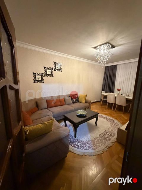 İcarəyə verilir 3 otaqlı köhnə tikili 70 m²