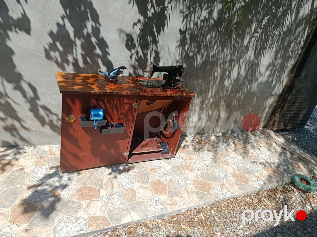 Tikiş maşını və şkaflı masa dəsti - Klassik tip elektrik tikiş — Tikiş və işəmə maşınları, Digah (2)