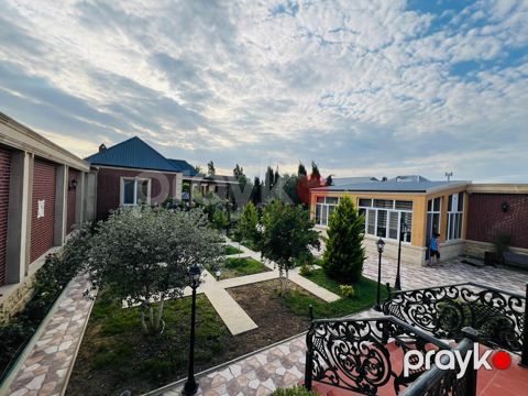 Satılır 8 otaqlı həyət evi/bağ evi 680 m² — Bakı