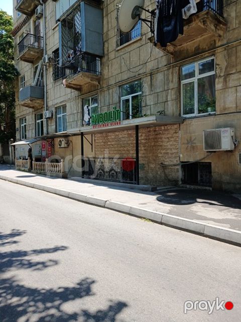 Satılır obyekt 67 m² — Bakı
