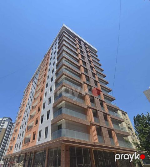 1-otaqlı yeni tikili, 8-ci mkr., 50 m² — Bakı