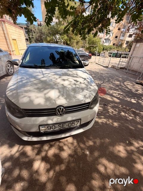 Volkswagen Polo, 1.6 L, 2013 il, 231 000 km — Bakı