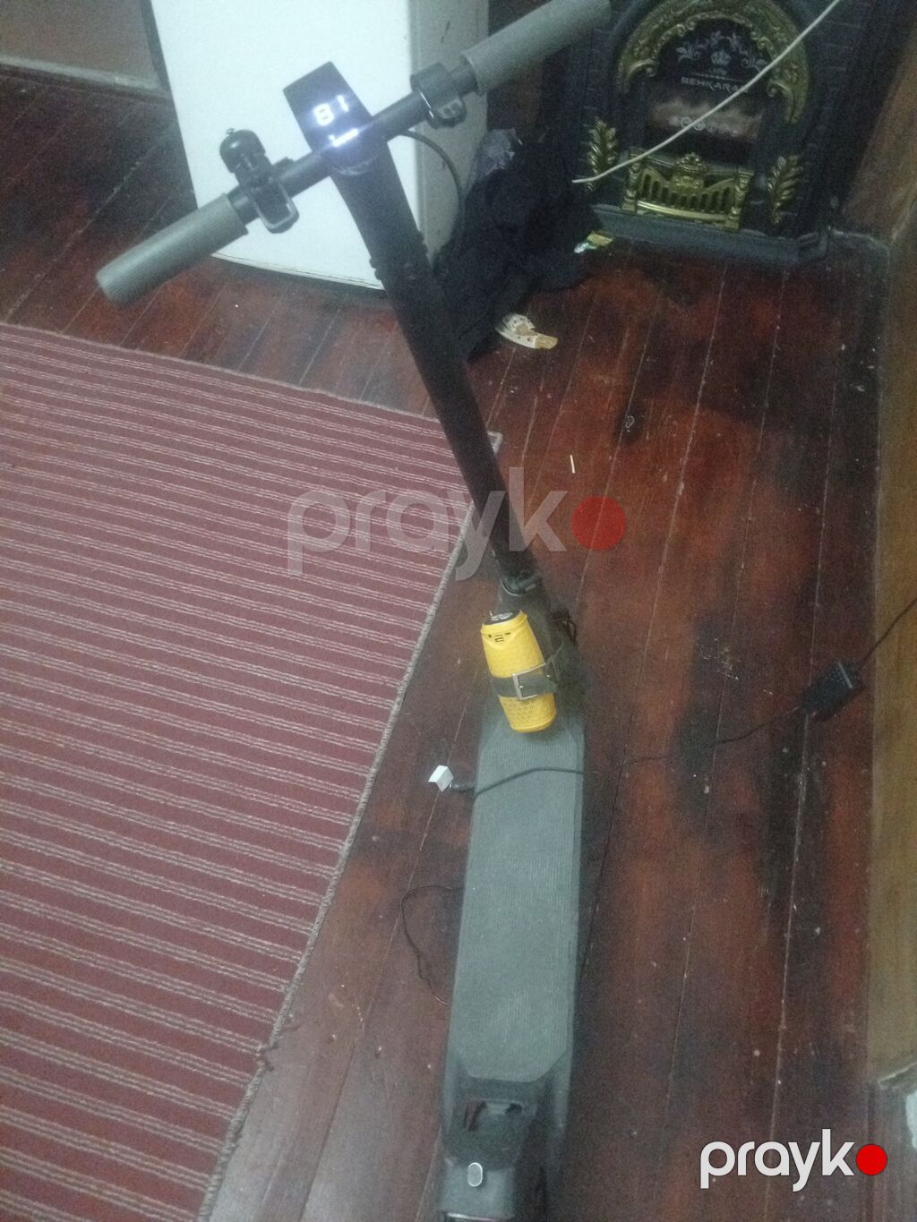 İşlənmiş Elektrik samokat 12", 751 - 1000 Vt, 26 - 35 km/s, Ünvandan götürmə — Skuterlər, Bakı (3)